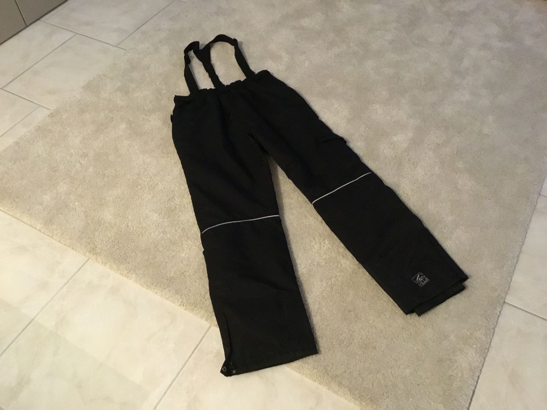 Pantaloni: Bequeme Skihose Gr.S – Usato da Würenlos venduto da Tina48 1