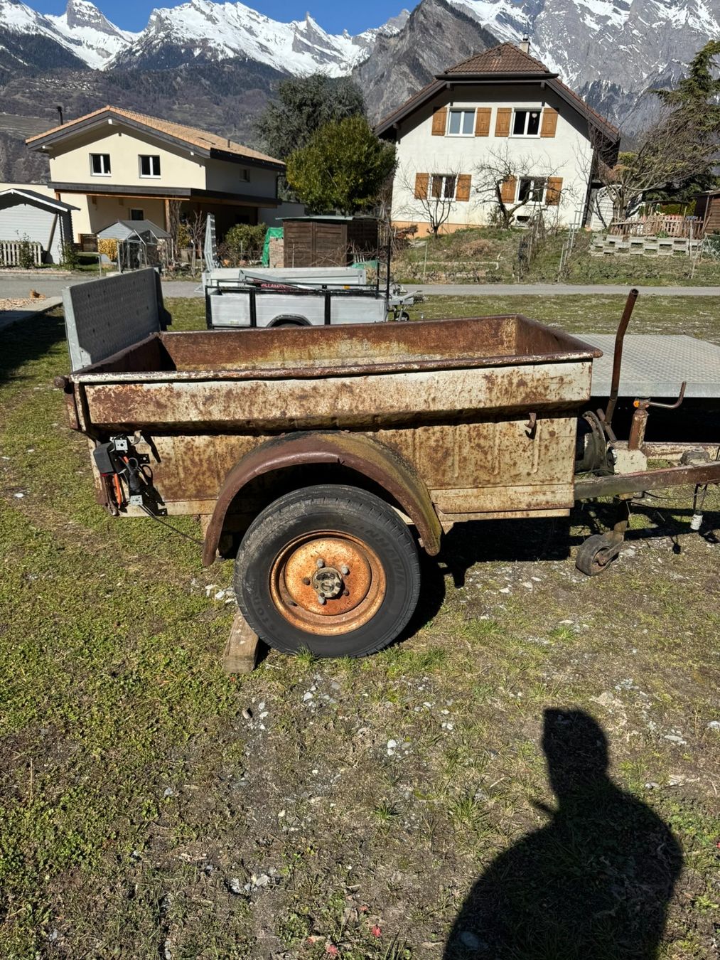 Aebi Rimorchi: Remorque basculante de chantier robuste – Usato da Saxon venduto da vou_2kdt 1