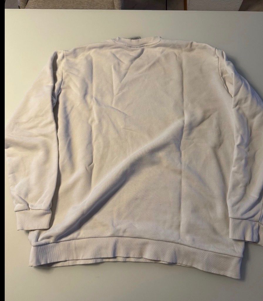Nike Pulls & Sweat-shirts: Adidas Pullover weiss – D'occasion à Rothenthurm par Seppentoni1 1