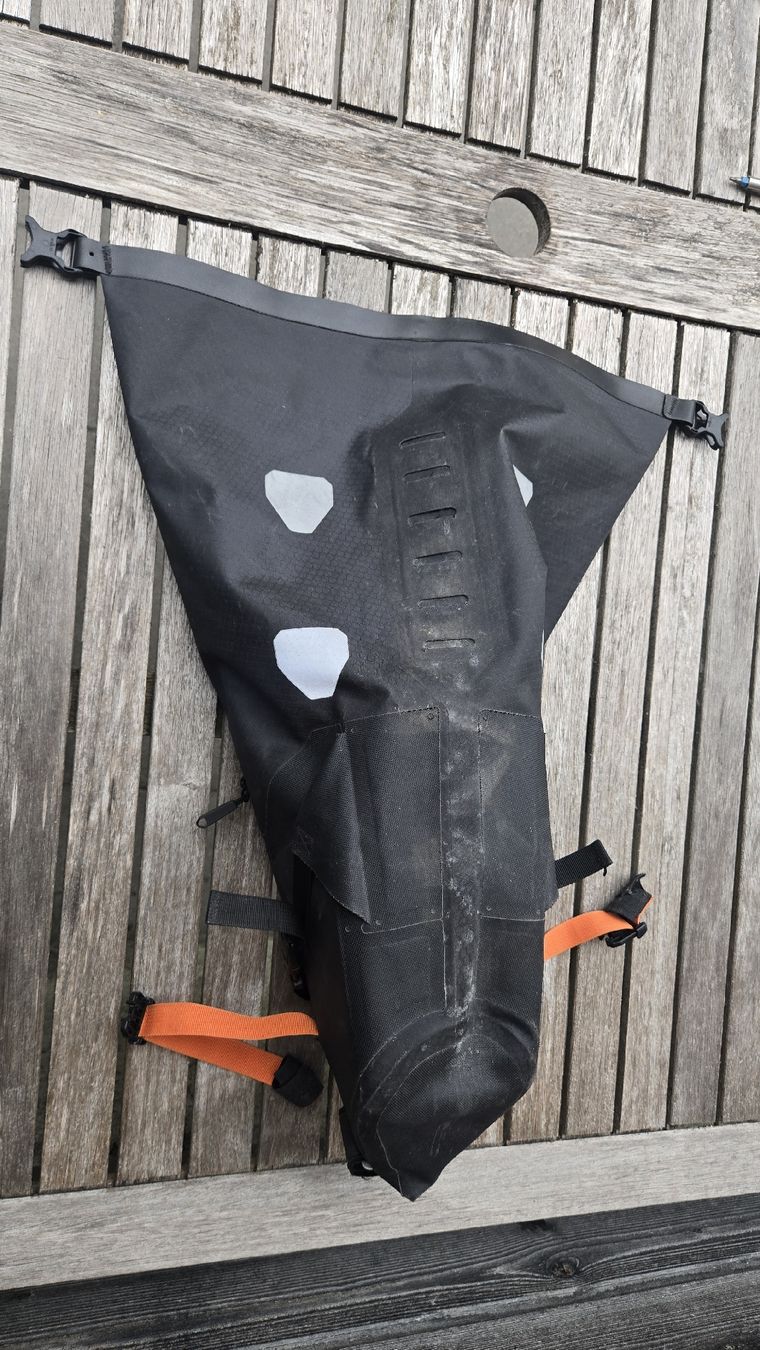 Ortlieb Sacs: Ortlieb - Seat-Pack 11 und ORTLIEB Handlebar 9 Velotasche – D'occasion à Ausserferrera par Chuan 2