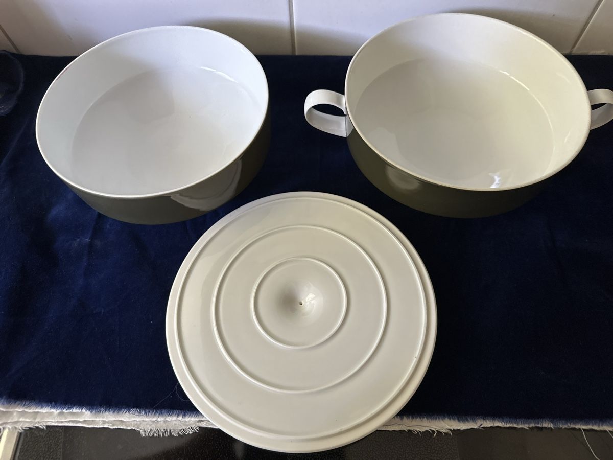 Rosenthal Ciotole: Rosenthal Studio-Linie Composition Schale mit Deckel ca. 21c – Usato da Zürich venduto da Chaeffeler 2