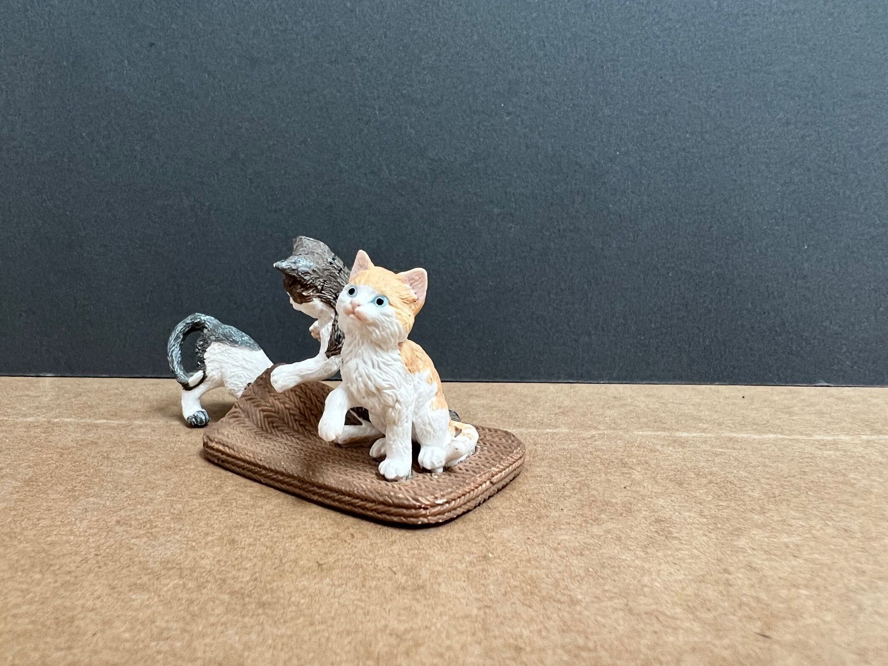 Schleich Statuette: Schleich 13674 Katzenjungen Katze – Usato da Ennetbaden venduto da mapa05 4