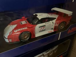 Porsche 911GT1.   1:18