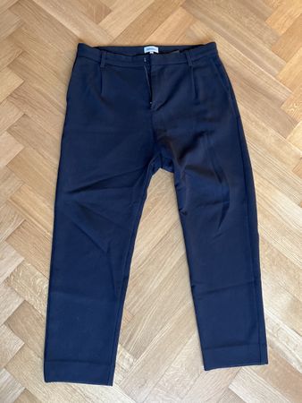 Schwarze Stoffhose Weekday Gr. 50, Herbst Winter