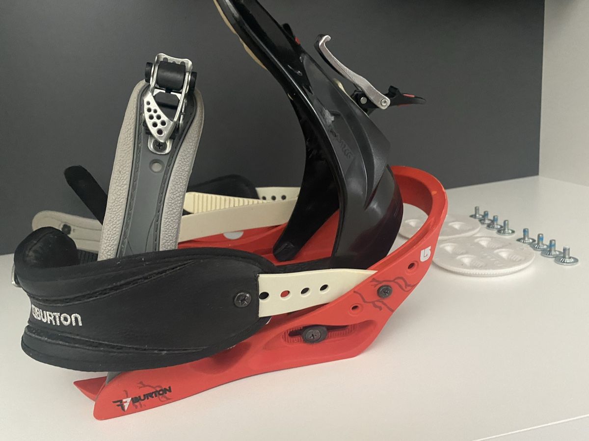 Burton Herrenschuhe: Burton Snowboard Bindungen, Rot/Schwarz – Gebraucht aus Hergiswil LU von FcMalkov 1