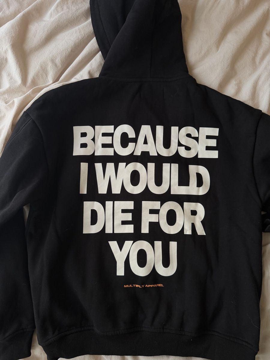 Maglioni & Felpe: Hoodie Multiply Apparel schwarz – Usato da Meilen venduto da laraherre 2