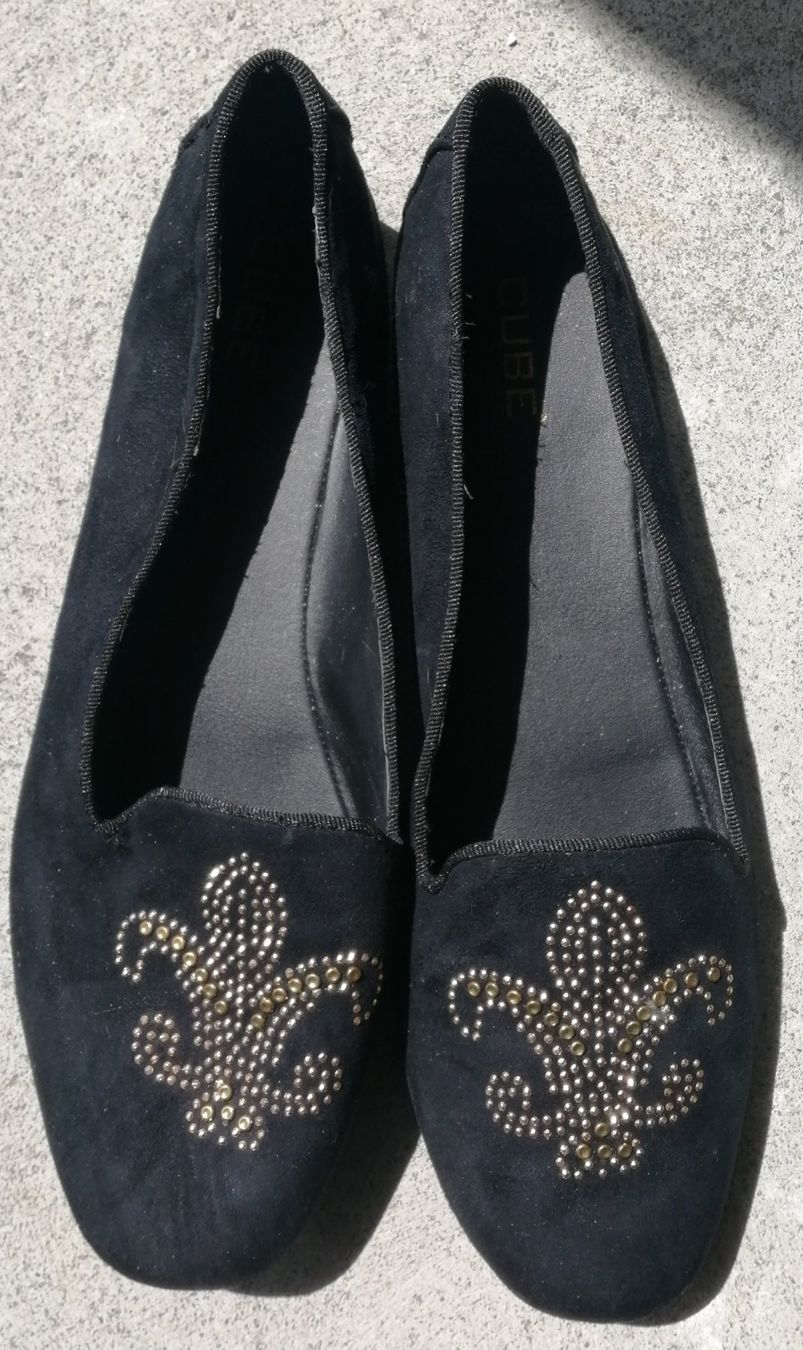Cube Scarpe da donna: Schicke, schwarze Damen-Ballerinas, Cube, Gr. 42 – Usato da Schaffhausen venduto da Domifran