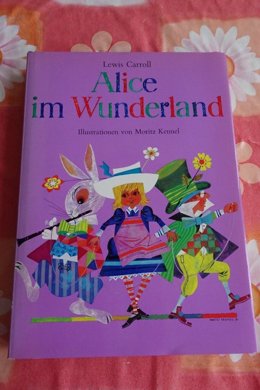 Libri: Silva Buch Alice im Wunderland – Usato da Strengelbach venduto da schmetterling20
