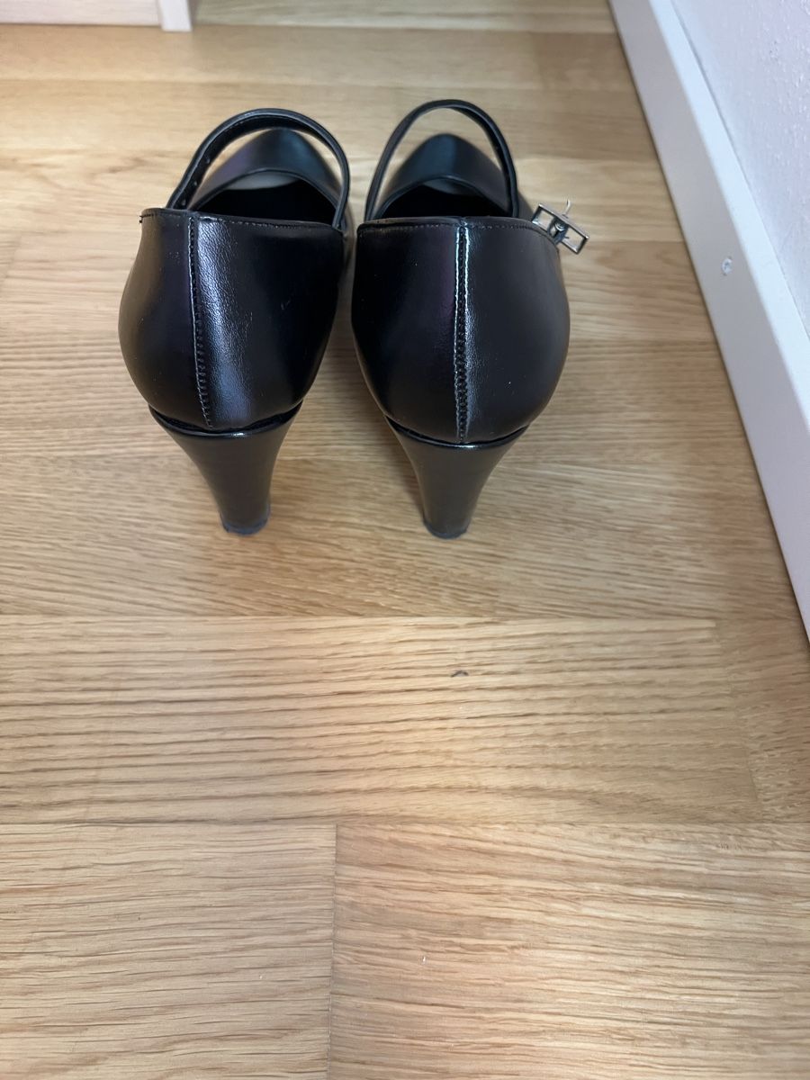Damenschuhe: Scarpe Made in Italy – Gebraucht aus Bôle von dany2021 2