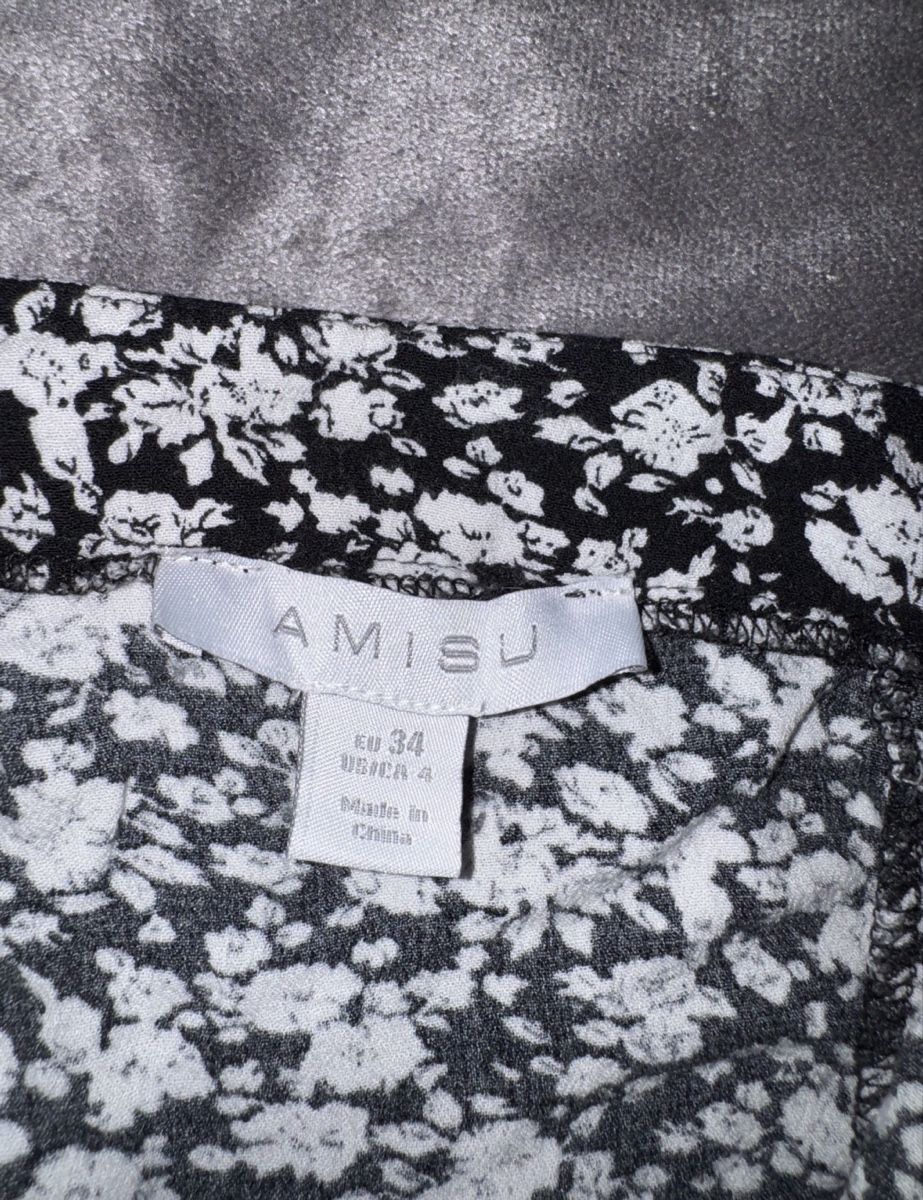 Röcke: AMISU BLUMENROCK GR. 34 – Gebraucht aus Muri AG von rah_x6jr 1