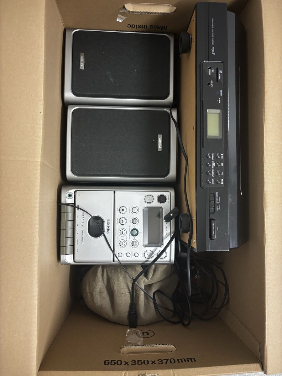 Tourne-disques: Platenspieler +boxen – D'occasion à Holziken par kim_sh67