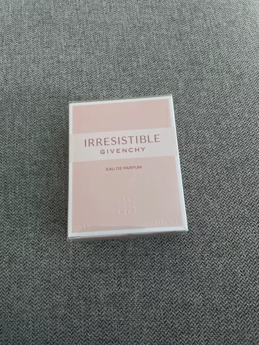 Givenchy Profumi & Eau de Toilette: Givenchy - Irresistible 35ml EdP NEU – Nuovo e nell'imballaggio originale da Glattpark (Opfikon) venduto da Rusalkaa