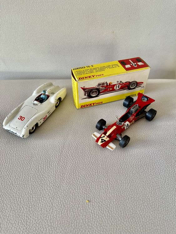 2 Dinky Toys Rennwagen Kaufen auf Ricardo