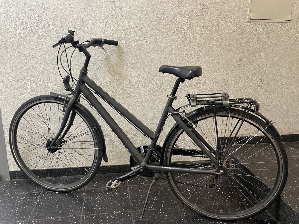 Vélos: Damen Fahrrad  – D'occasion à Basel par baselfcb