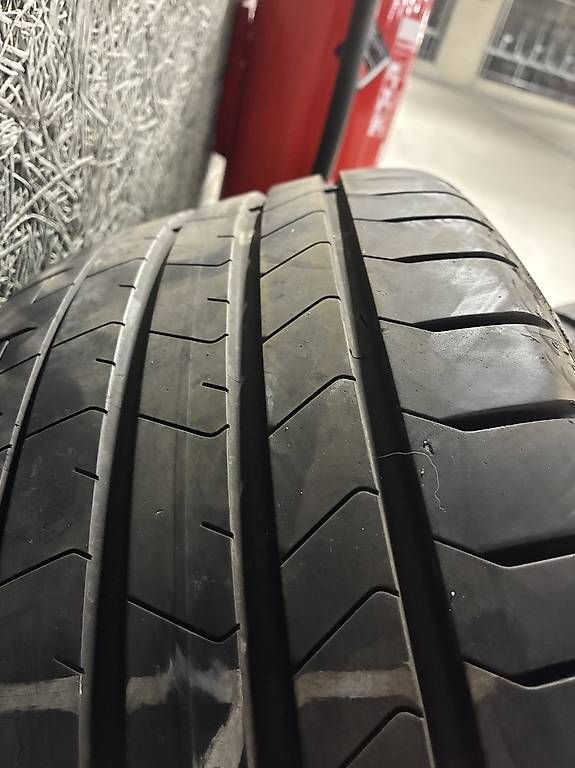 Altro in Scrittura & Disegno: Pirelli Pzero 245 35 19 – Usato da Neuenhof venduto da Gt5.Performance_ 2