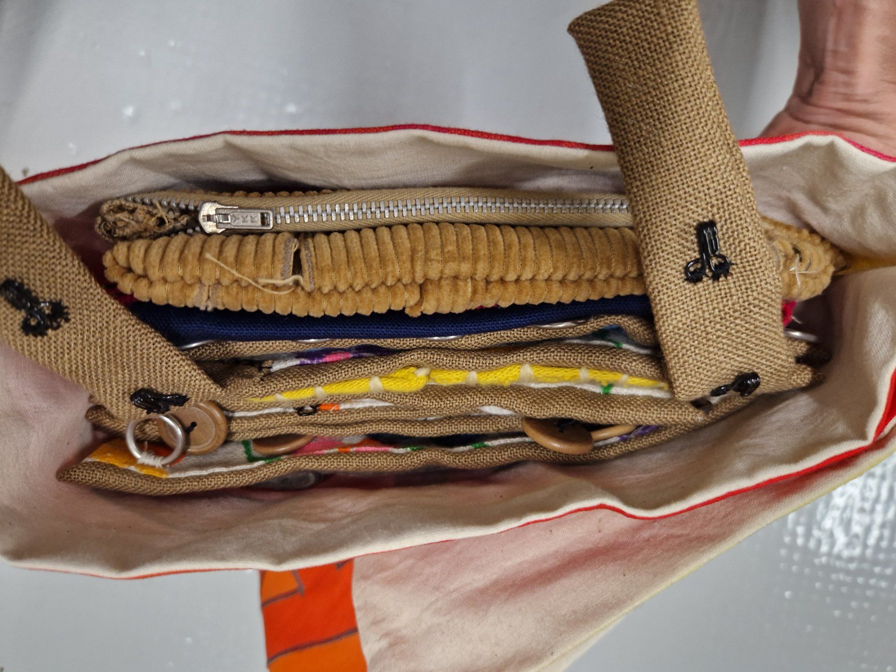 Alle Dekorationen: Buchstaben aus Stoff – Gebraucht aus Basel von Luckyvrena 1