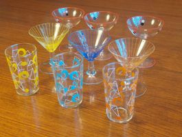 lot de 9 verres à liqueur mid-century 3 styles différents