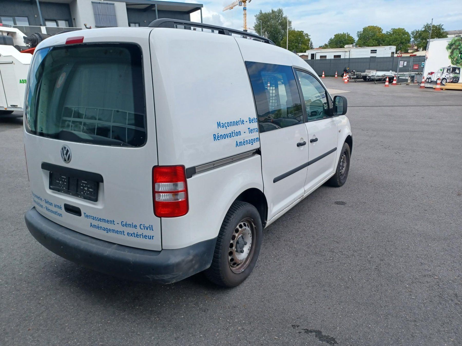 VW Véhicules utilitaires: VW Caddy 1.6 BMT – D'occasion à Yverdon-les-Bains par  2