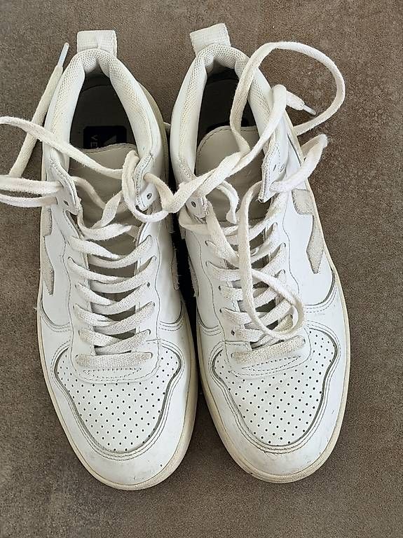 Chaussures femmes: Veja Schuhe 38 – D'occasion à Heimberg par melsarah 1