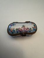 Limoges Pillendose Porzellan handbemalt Blumen Dekor