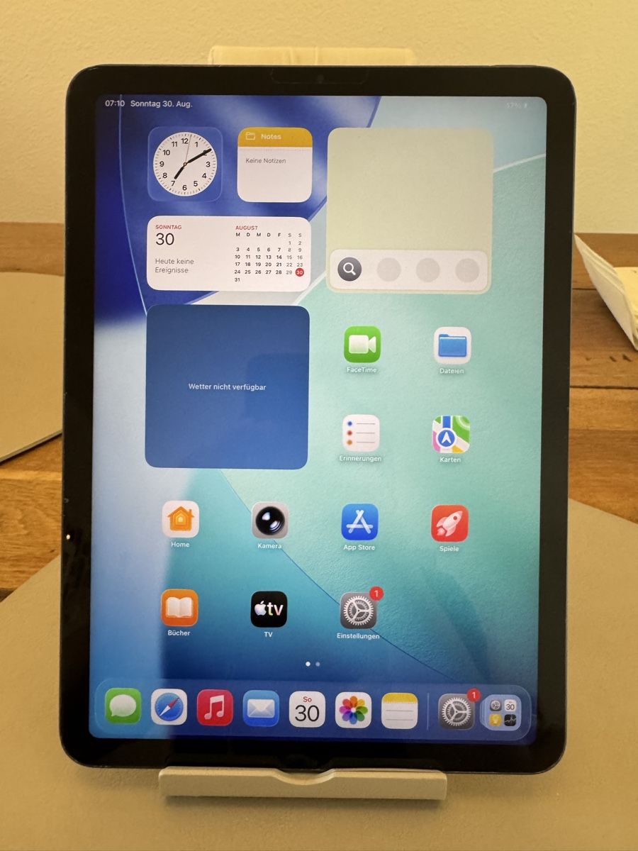 Apple Tablet PC: iPad Air 4 – 256 GB  – Defekt aus Adliswil von Busys