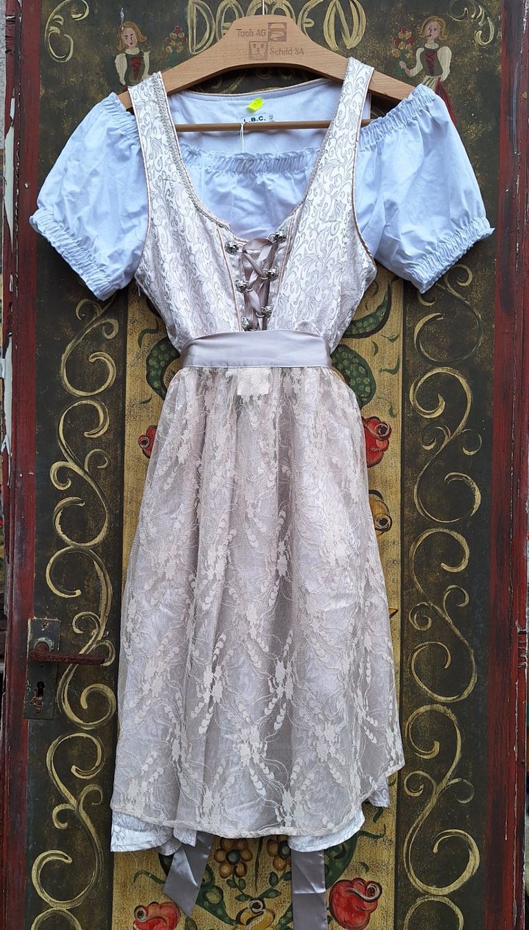 Vestiti: Süsses Dirndl mit Schürze – Nuovo (secondo la descrizione) da Weinfelden venduto da JoeBaer 4
