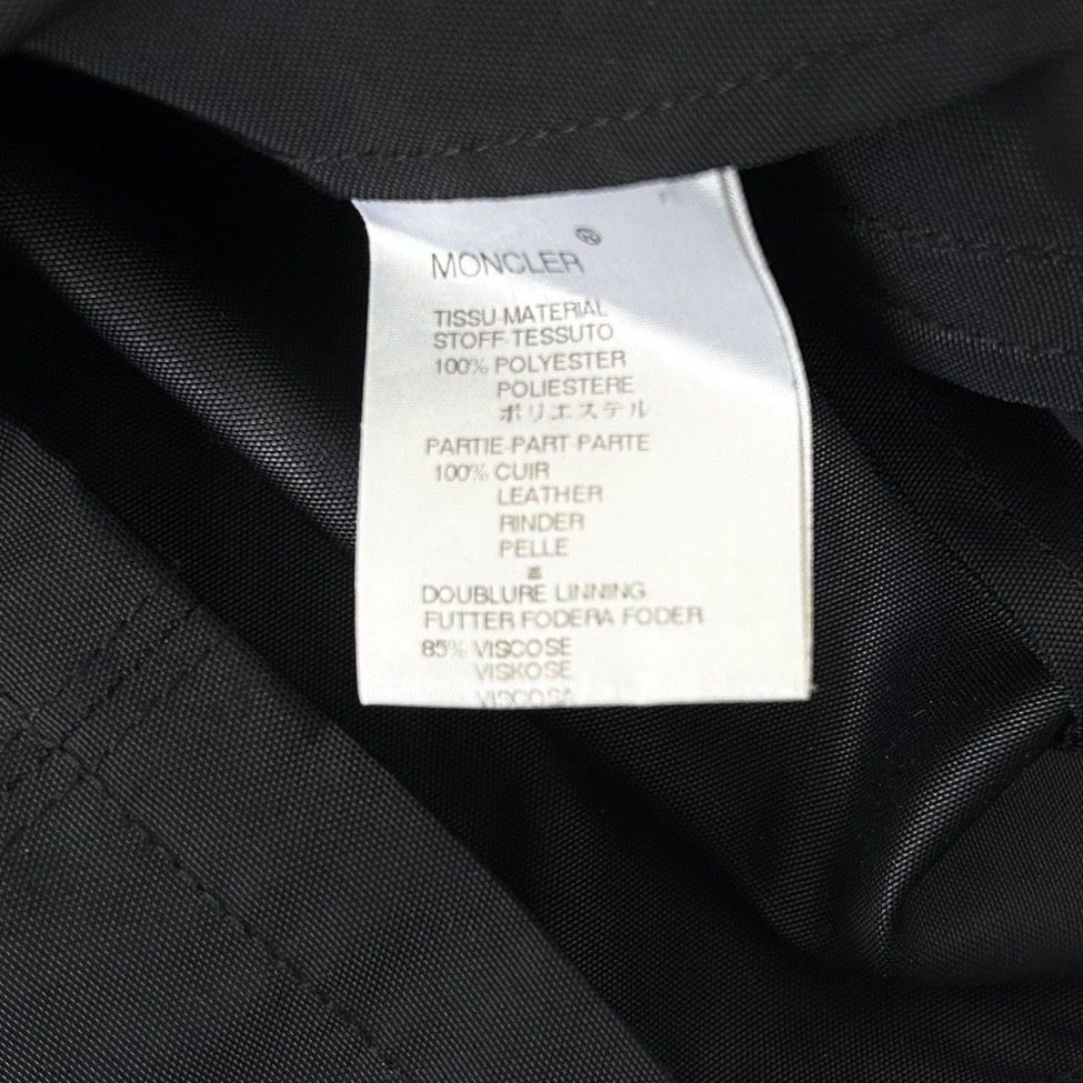 Moncler Giacche: Veste Moncler taille S  – Usato da Genève venduto da Niara18 2