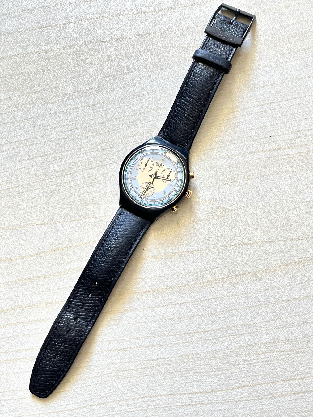 Swatch Orologi: Swatch Chronograph Herrenuhr, Schwarz Leder – Usato da Grenchen venduto da chththl 1