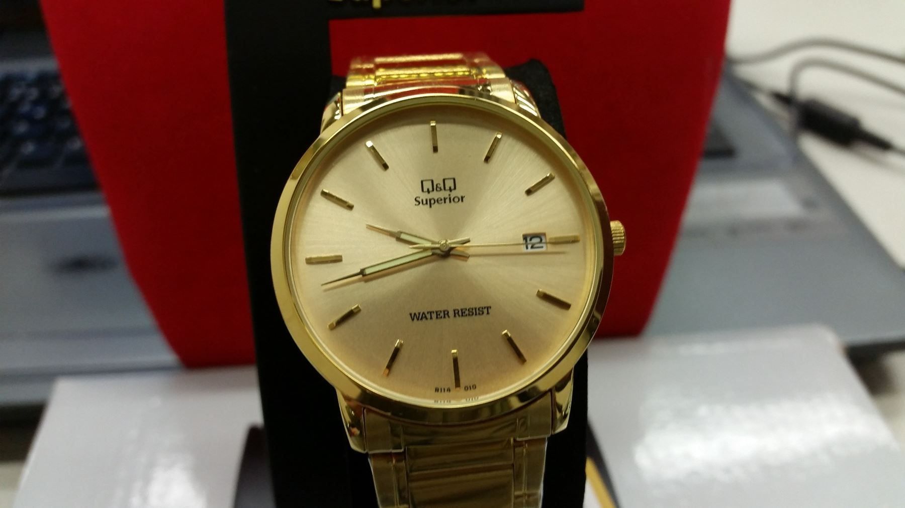 Q&Q Montres: Neu und Ungetragen – Neuf avec emballage d'origine à Adliswil par prince65 1