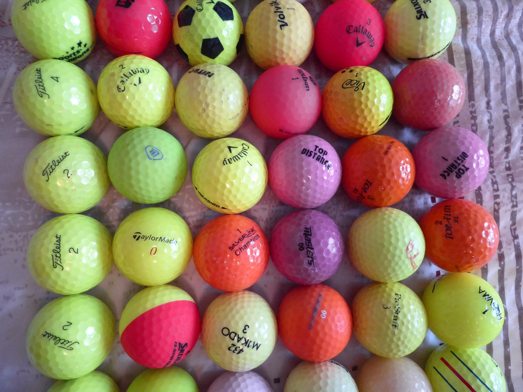 Titleist Palloni: 60 Golfbälle farbig – Usato da Wigoltingen venduto da colodur 2