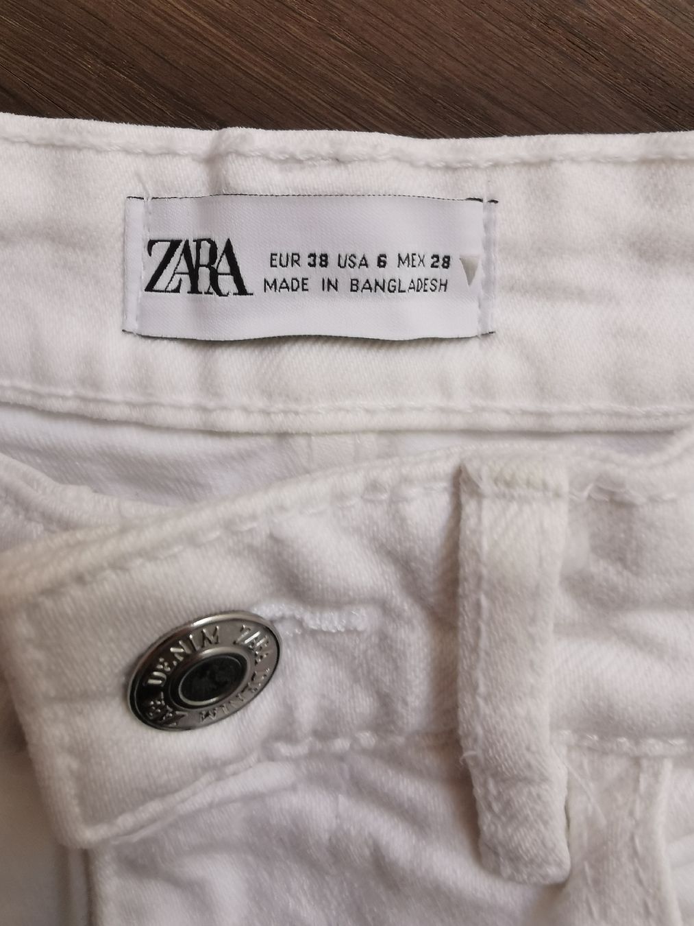 Zara Pantaloni: Zara Shorts Gr. 38 – Usato da Obergerlafingen venduto da Sigus 2