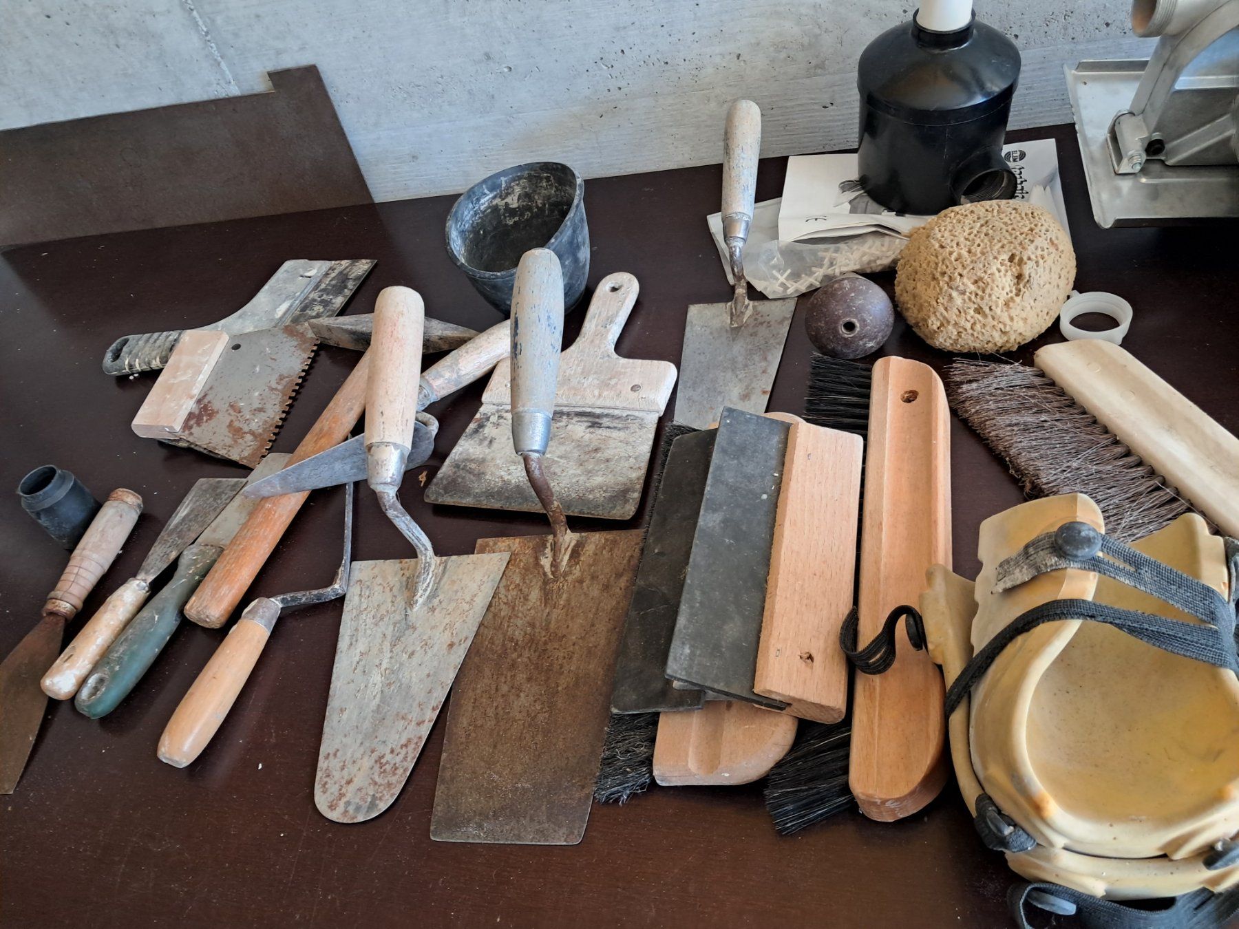 Quincaillerie: Outils pour maçonnerie – D'occasion à moutier par Dupont50 4