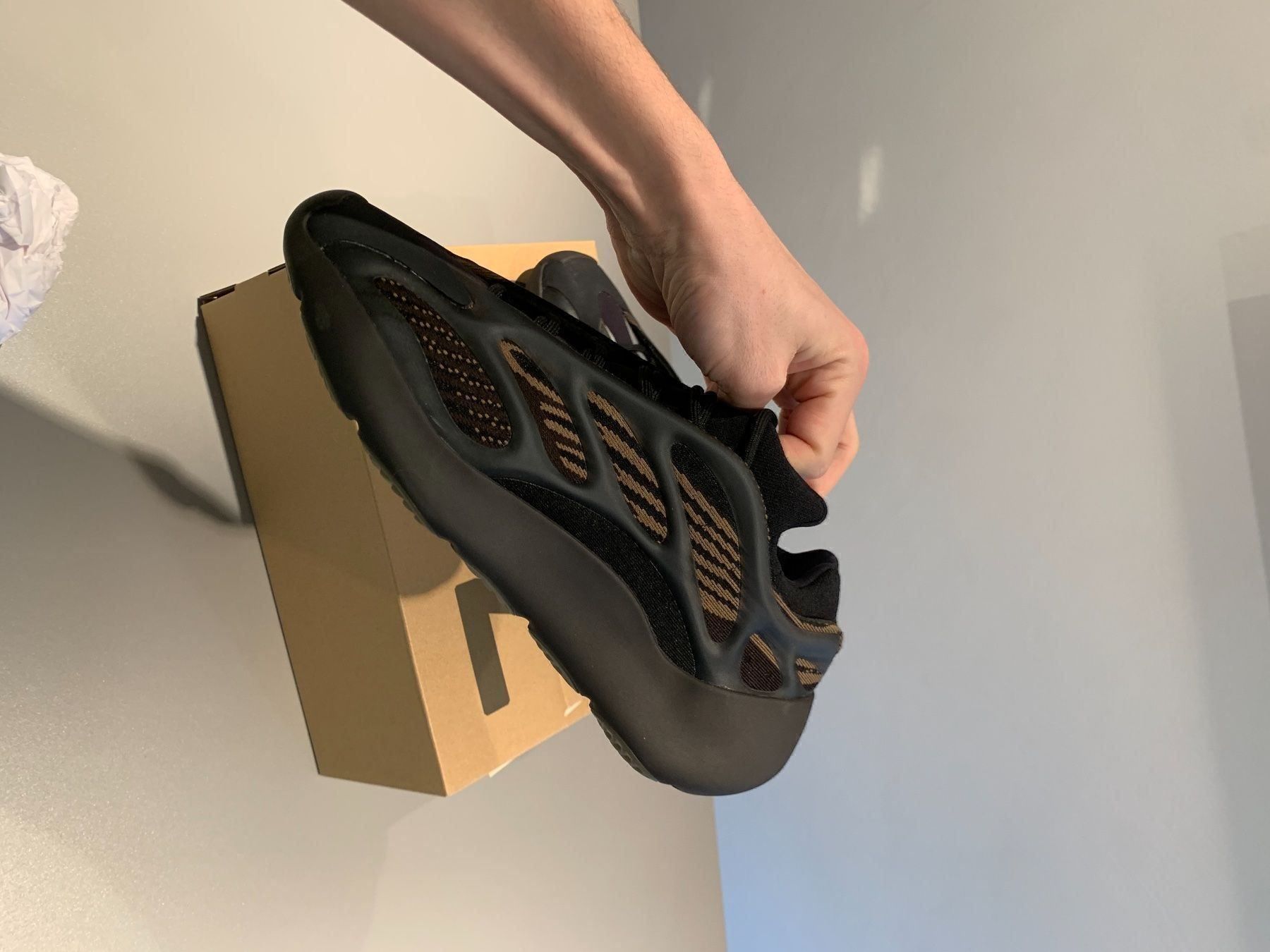 Adidas Scarpe da uomo: Adidas Yeezy 700 V3 - Clay Brown – Nuovo e nell'imballaggio originale da Sion venduto da Alpin_Golf 3