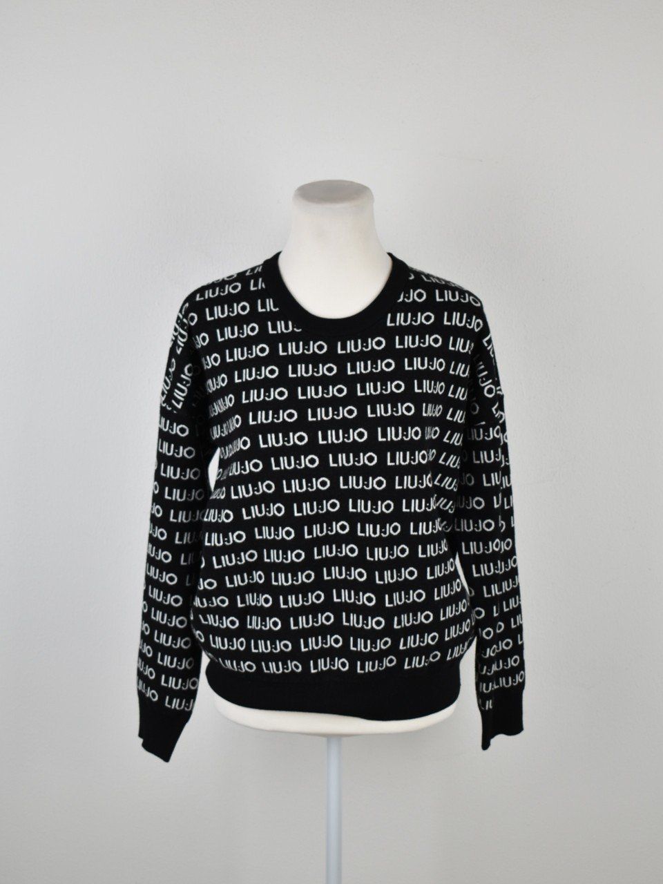 Liu Jo Pullover & Sweatshirts: Liu Jo Pullover Gr.38, 62% Viskose – Gebraucht aus Nürensdorf von 2ND_STORY 2