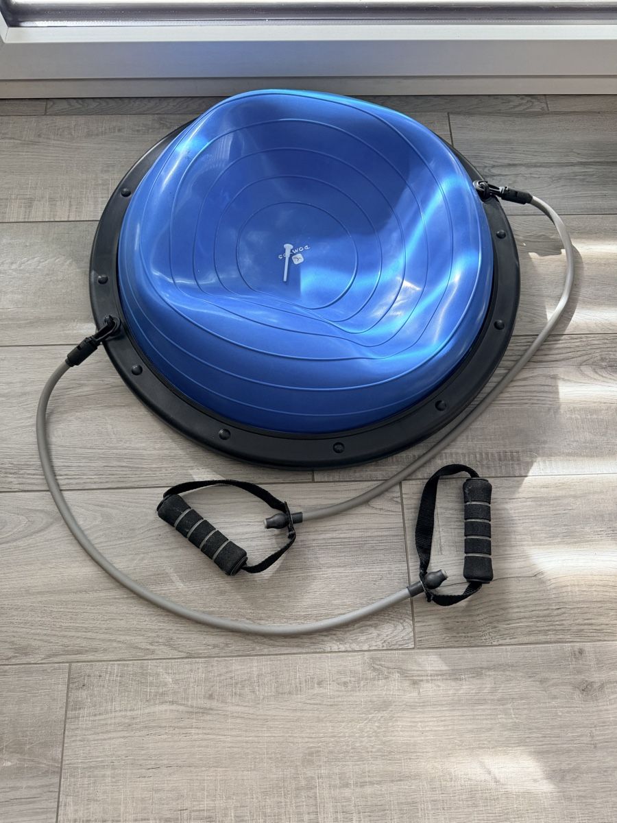 Decathlon Vélos d'appartement: Plateforme d'équilibre bleu avec bandes elastiques – D'occasion à Neuchâtel par ste_c7zl