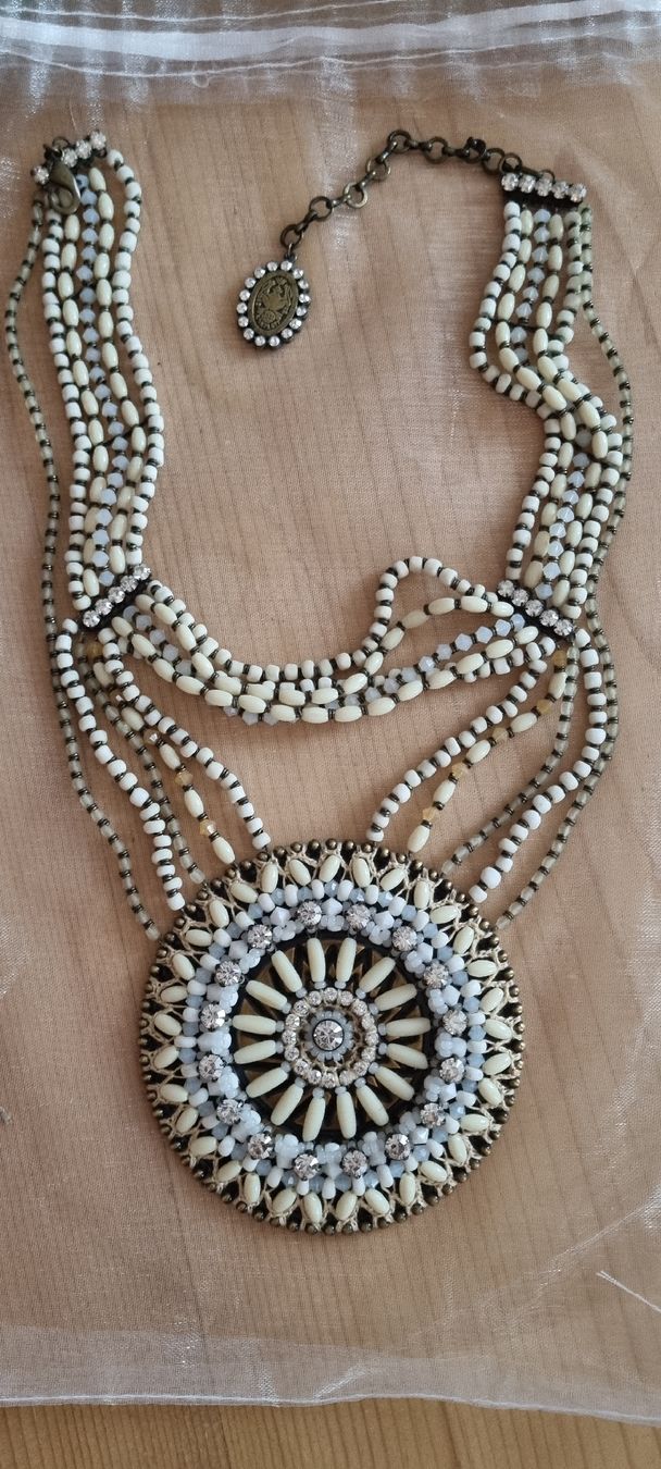 Catenine: Konplott Collier Paisley African white – Nuovo (secondo la descrizione) da St. Gallen venduto da dan_w62f 1