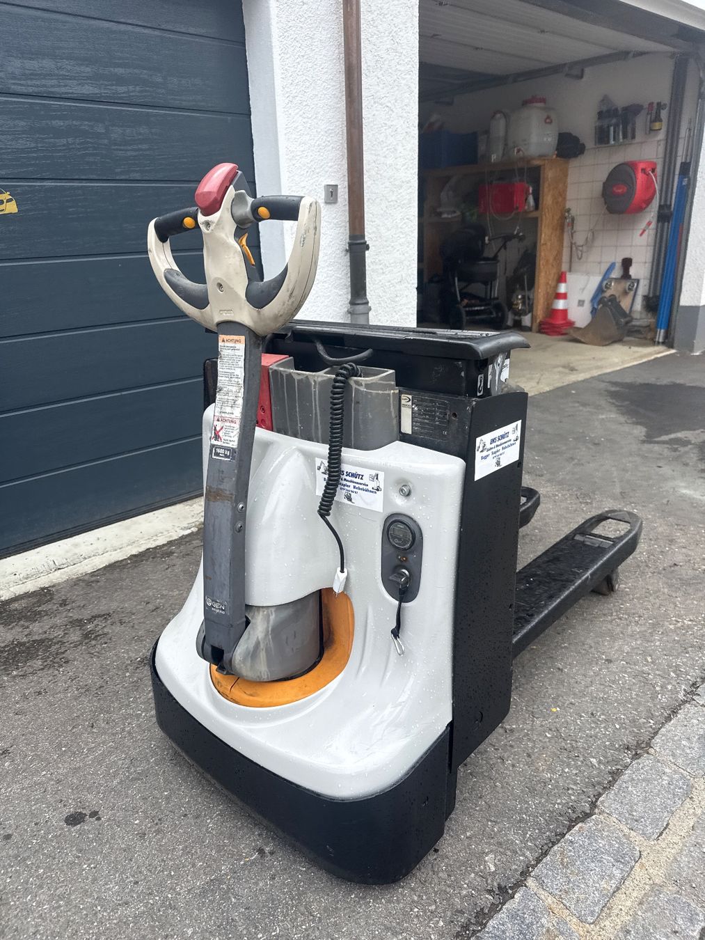 Ameise Carrelli elevatori e a forche: Stapler Niederhubwagen Paletrolli Crown – Usato da Ebnat-Kappel venduto da Suizo1291 2