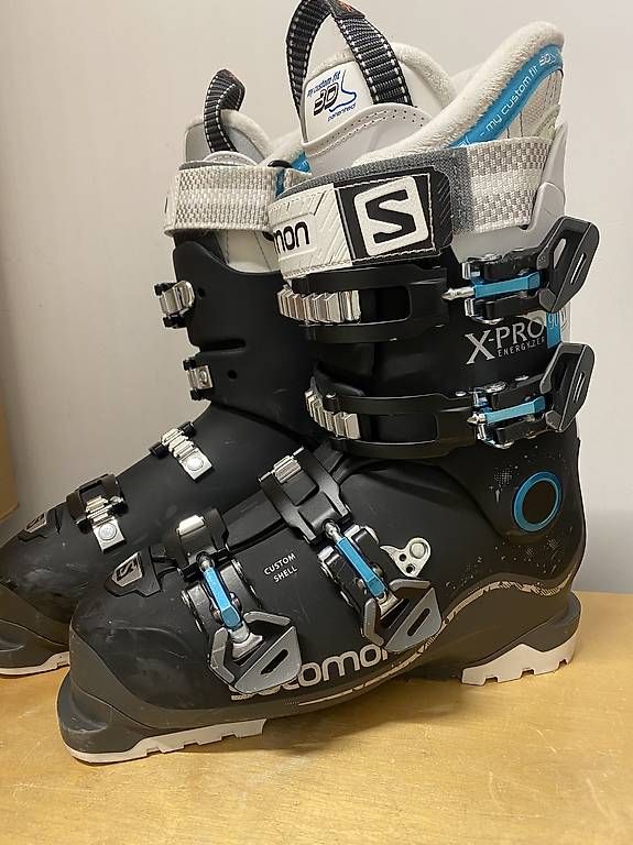 Salomon Damenschuhe: Skischuh Damen – Gebraucht aus Effretikon von PascalR94