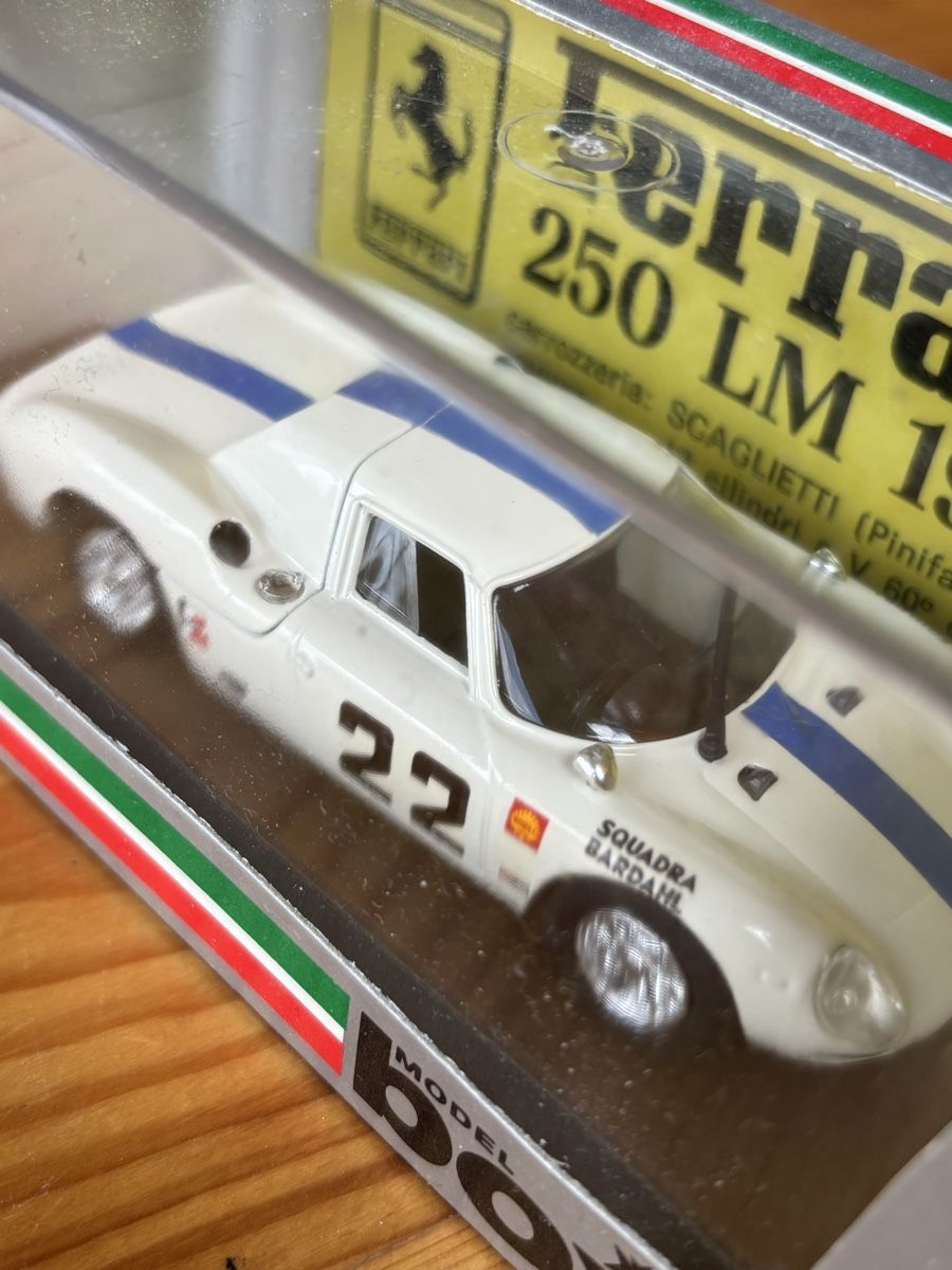 Ferrari Modellautos: Model Box Ferrari 250 LM 1964 Scale 1:43 Blue – Neu und originalverpackt aus Rüschlikon von ArnaudEichenberger 5