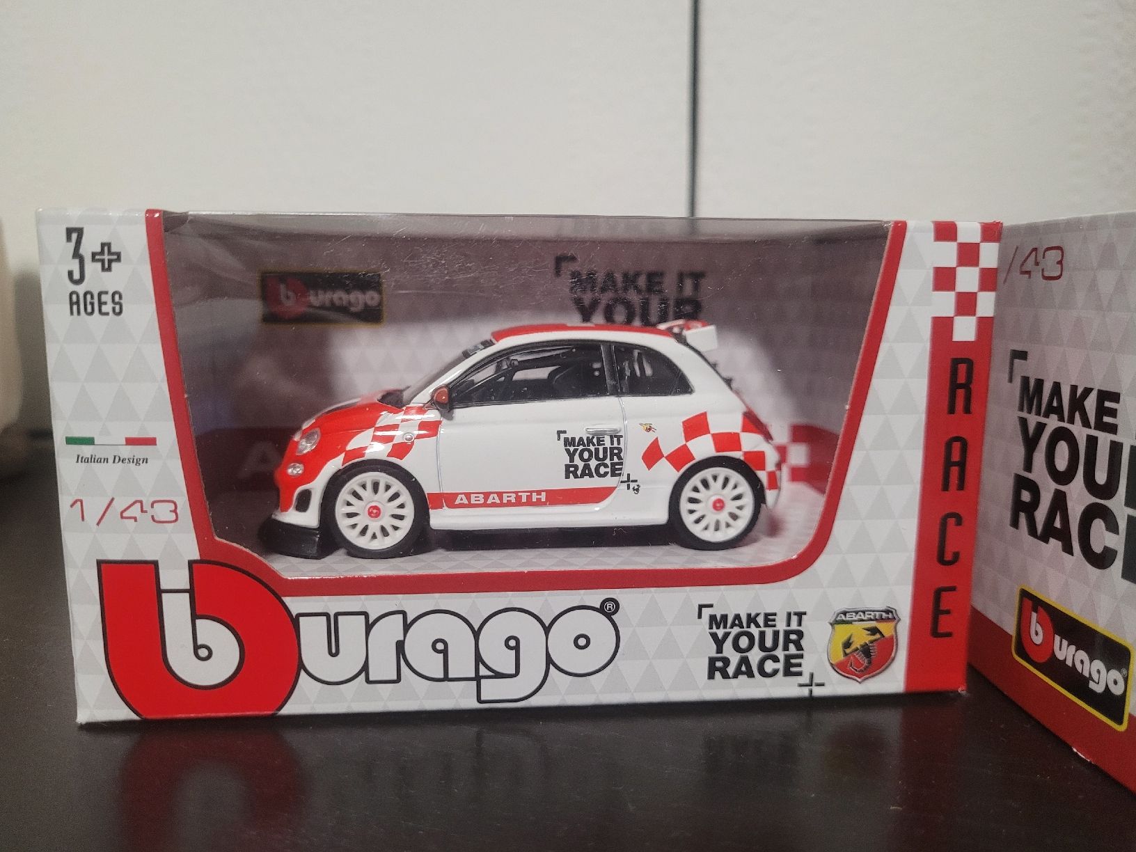 Abarth Modellini d'auto: Fiat 500 abarth 1/43 3 pcs – Nuovo e nell'imballaggio originale da Courtaman venduto da Bluejazz 3