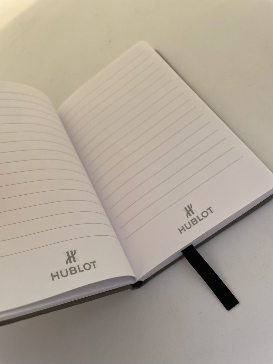 Schreibblöcke: Carnet de notes Hublot avec clé USB 8Go – Neu und originalverpackt aus Bôle von soleil778 3