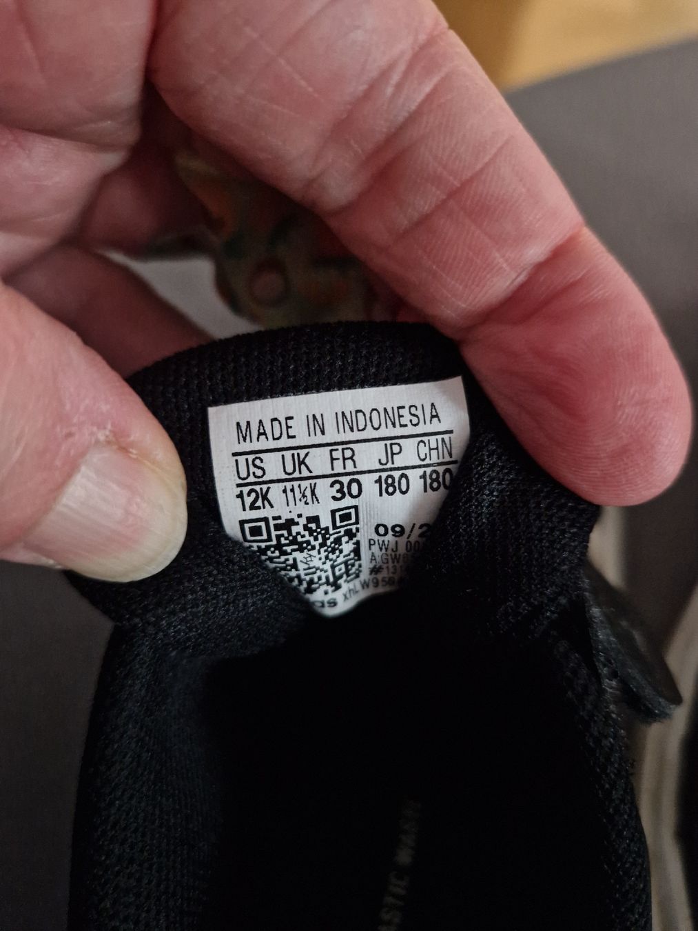 Adidas Schuhe für Jungen: Kinder Turnschuh – Gebraucht aus Baden von BlalaM 2