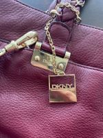 Handtasche gross von DKNY aus Leder