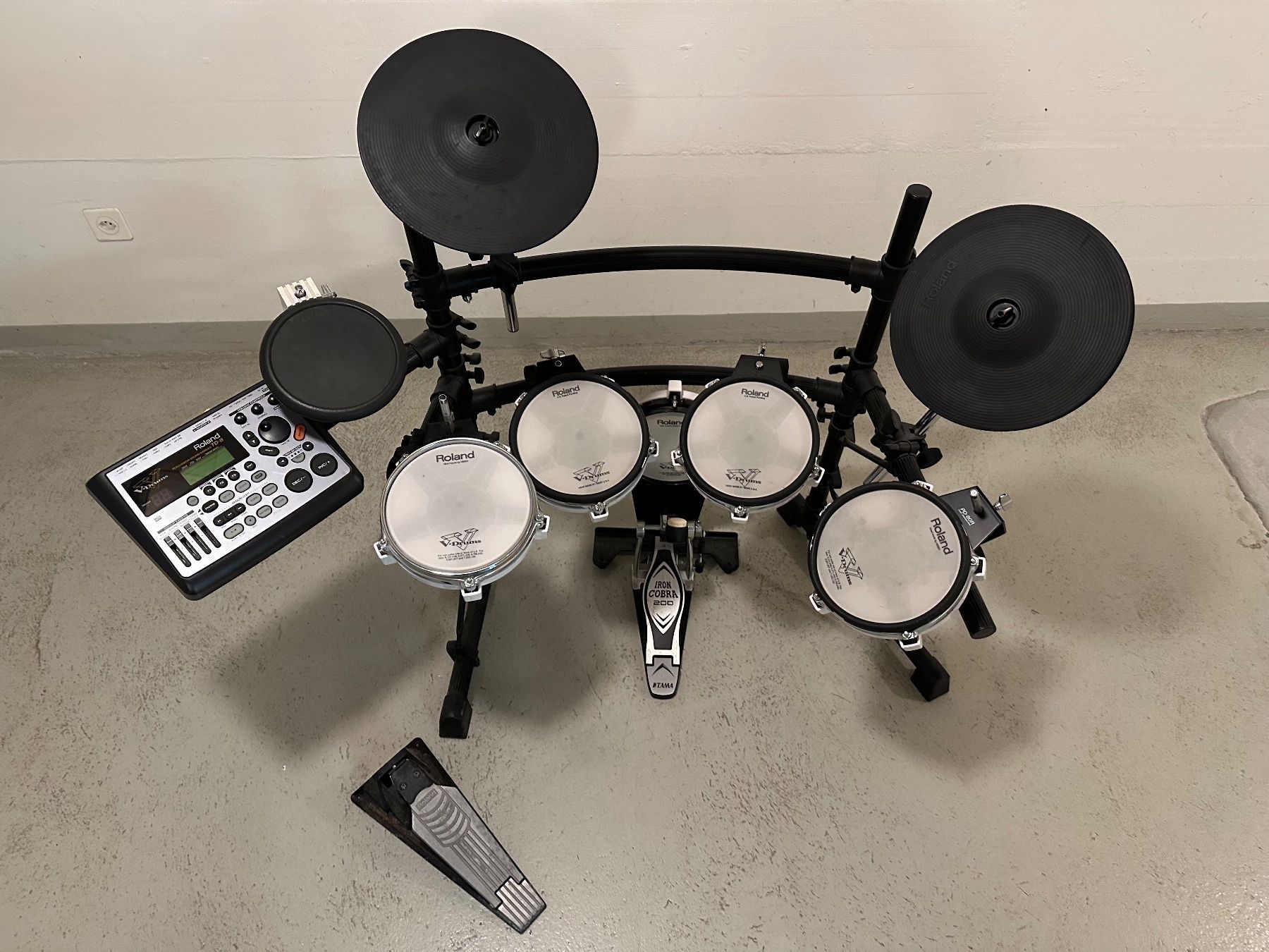 Roland Strumenti musicali: Roland TD-8 V-Drums E-Drum Set – Usato da Basel venduto da ios_8cy9 2