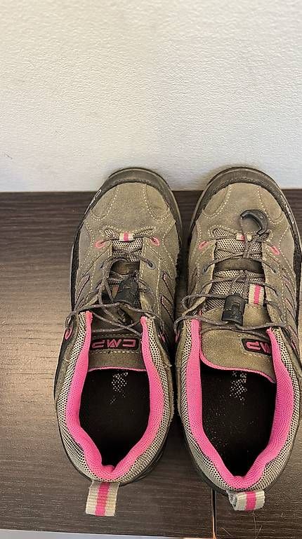 Schuhe für Mädchen: CMP Wanderschuhe Gr. 35 – Gebraucht aus Hergiswil NW von Gerrywell01 1