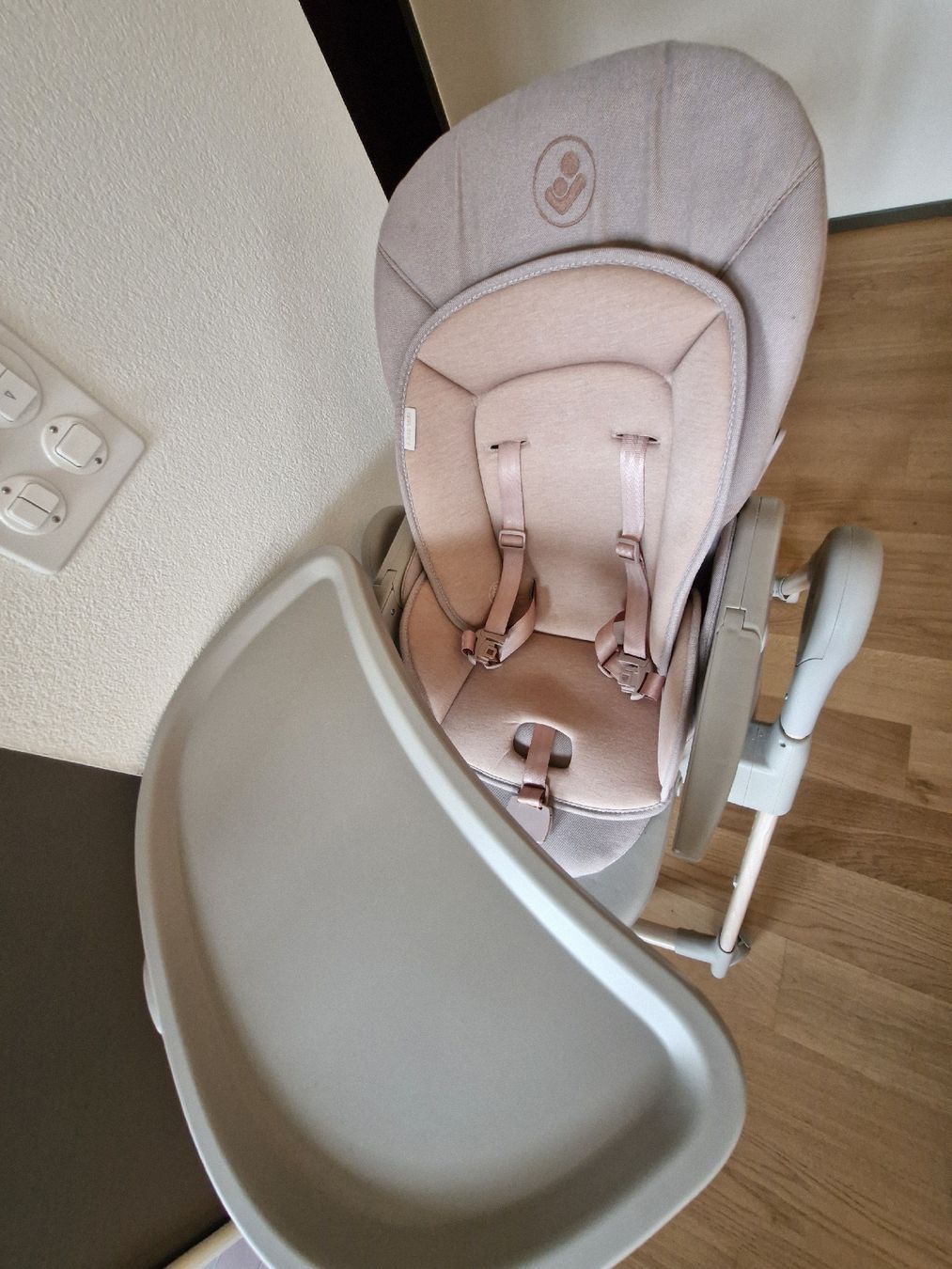 Maxi-Cosi Seggioloni: Maxi Cosi Minla Plus high chair elegance terra – Usato da Zürich venduto da zhe_qh78 2