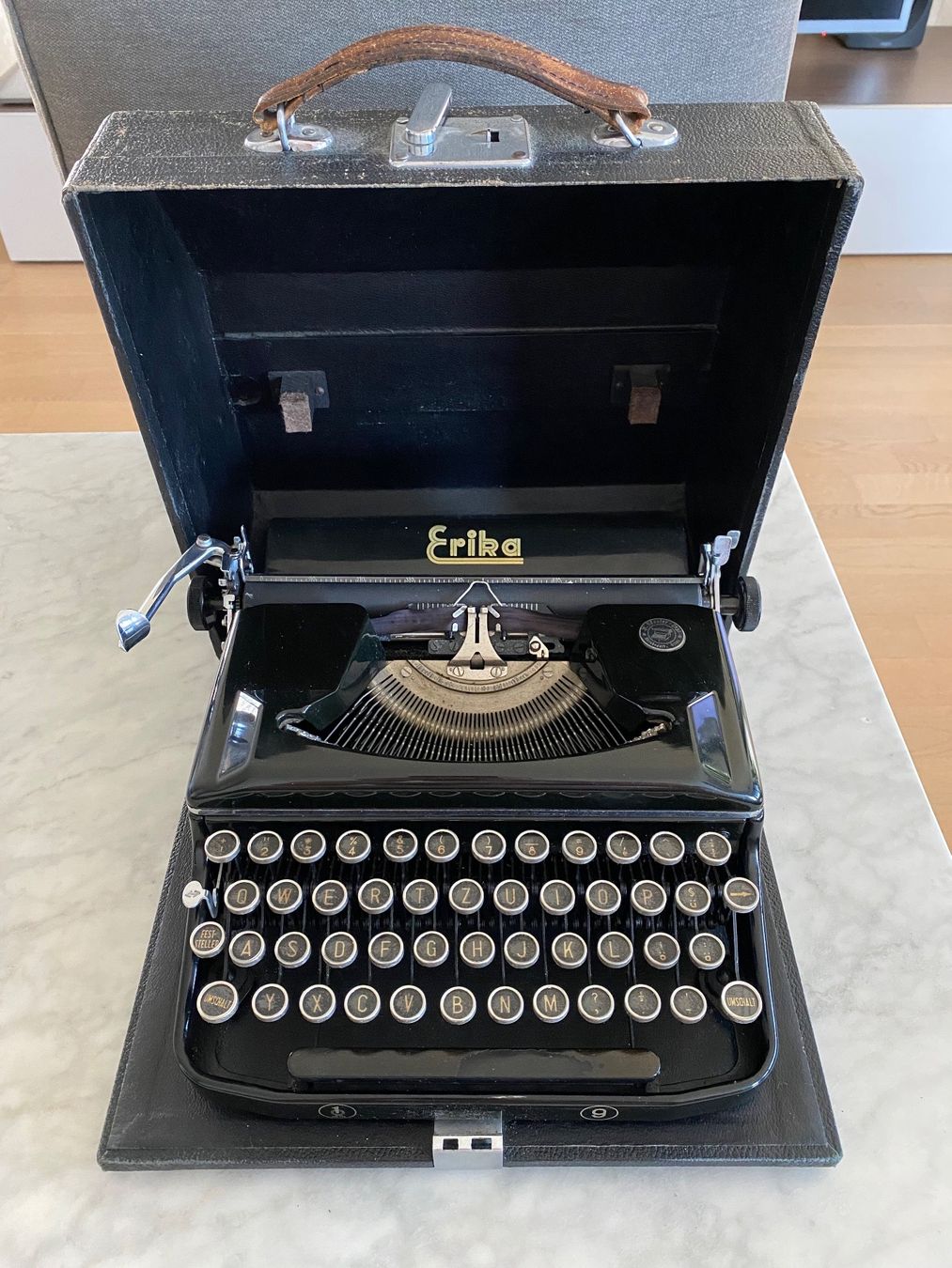 Erika Macchine da scrivere: Erika Schreibmachine (1952) – Usato da Glattpark (Opfikon) venduto da anywaya23