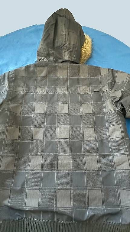 Quiksilver Giacche: Quiksilver, schöne Winterjacke, Gr. L – Usato da Viganello venduto da Aoho 4
