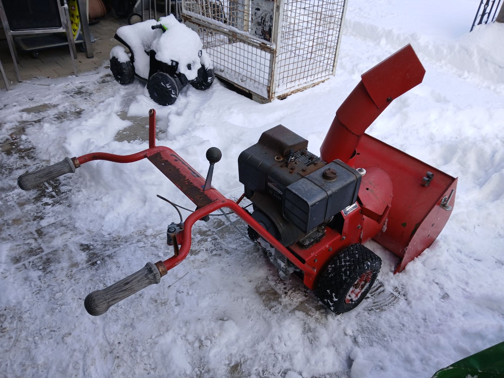 Rapid Tutte le macchine: Schneefräse Rapid 104 – Difettoso da Rothenthurm venduto da Steyr03
