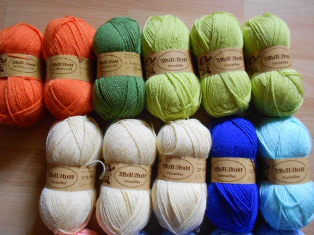 Lana: 16 Knäuel  Strickwolle Butinette – Nuovo (secondo la descrizione) da Flühli LU venduto da primula-47 2